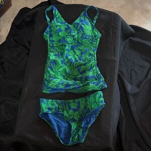 Women’s Green & Blue Leaf Print Tankini Swim Set